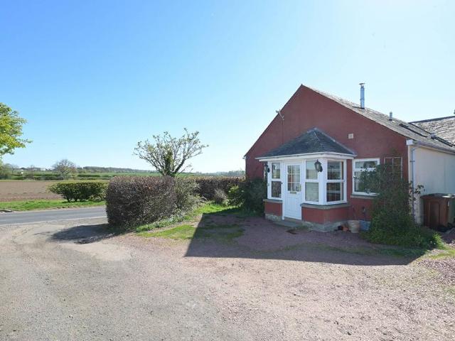 2 bedroom cottage for sale