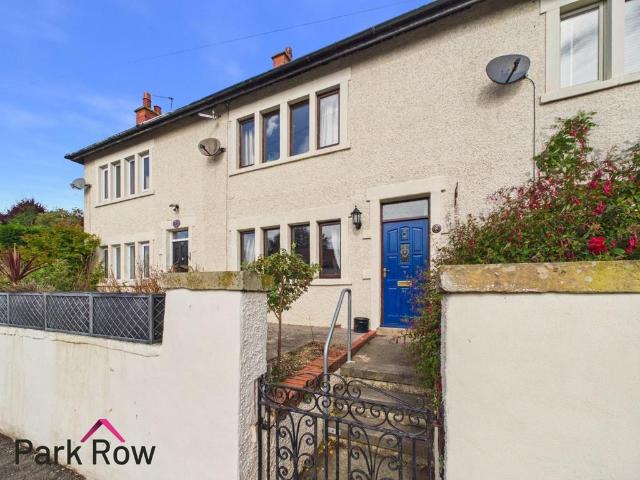 2 bedroom cottage for sale