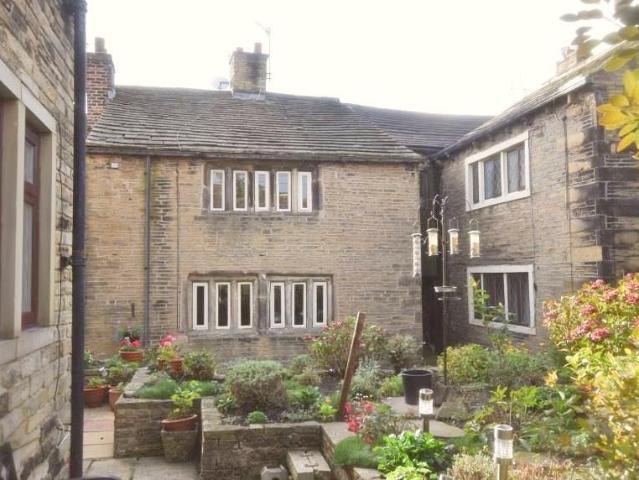 2 bedroom cottage for sale
