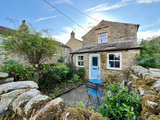 2 bedroom cottage for sale