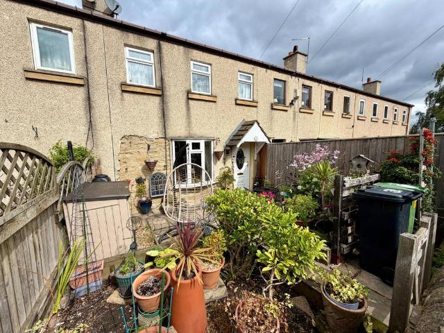 2 bedroom cottage for sale