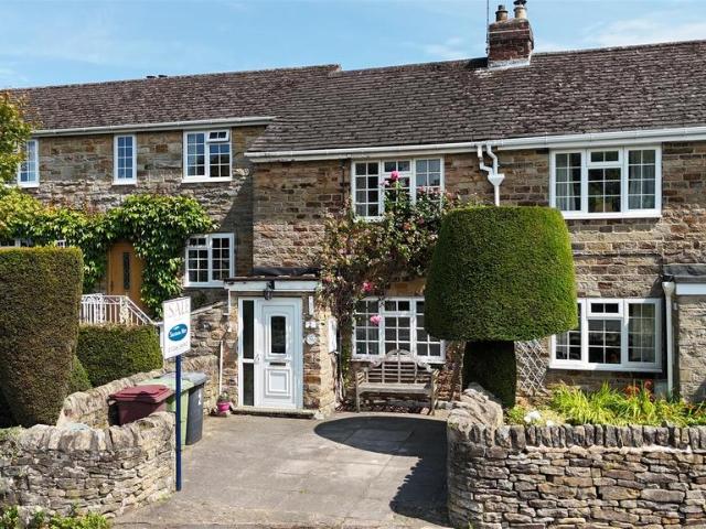2 bedroom cottage for sale