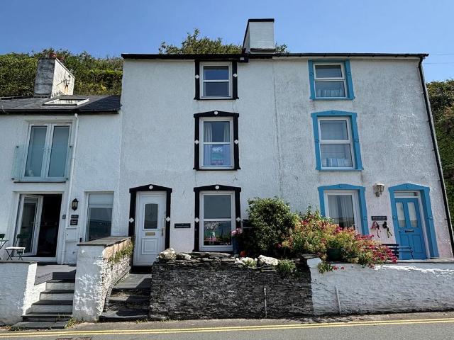 2 bedroom cottage for sale