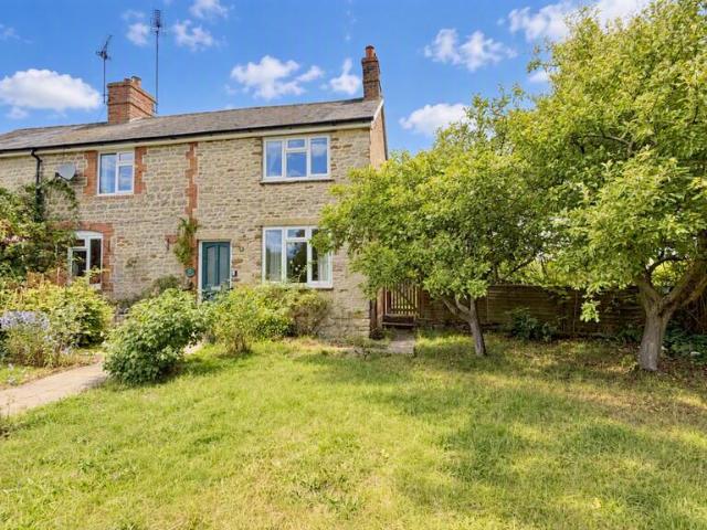 2 bedroom cottage for sale