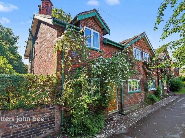 2 bedroom cottage for sale