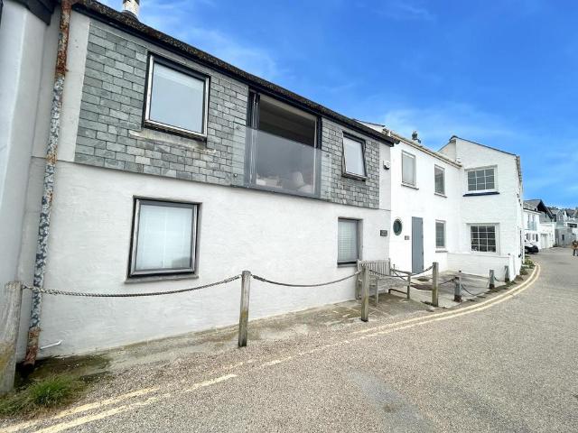 2 bedroom cottage for sale