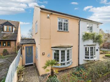 2 bedroom cottage for sale