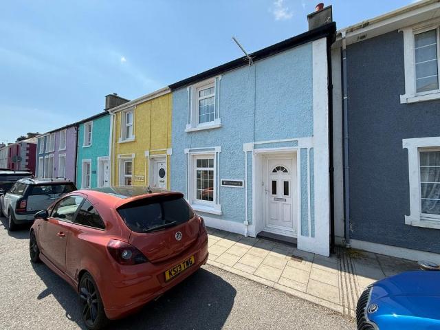 2 bedroom cottage for sale