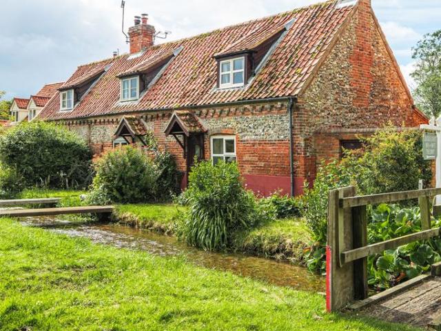 2 bedroom cottage for sale