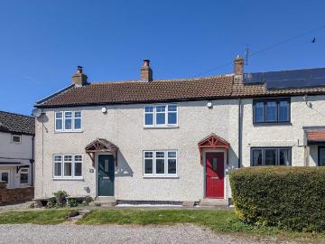 2 bedroom cottage for sale