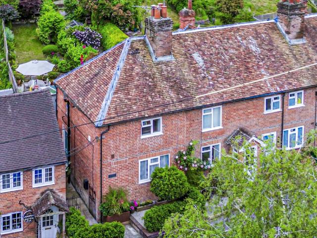 2 bedroom cottage for sale