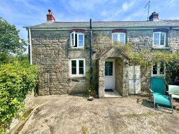 2 bedroom cottage for sale