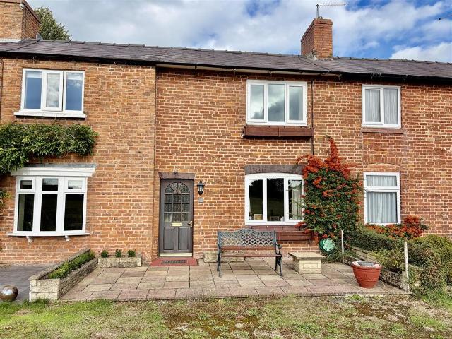 2 bedroom cottage for sale