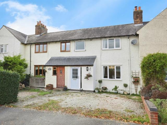 2 bedroom cottage for sale