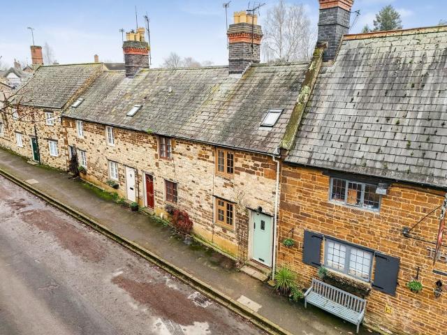 2 bedroom cottage for sale