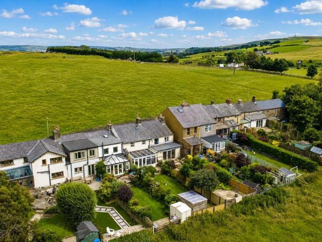 2 bedroom cottage for sale