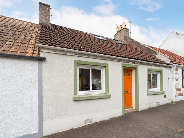 2 bedroom cottage for sale