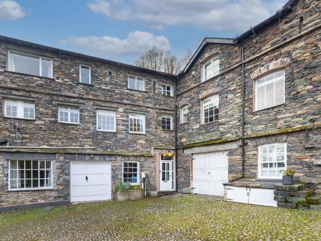 2 bedroom cottage for sale