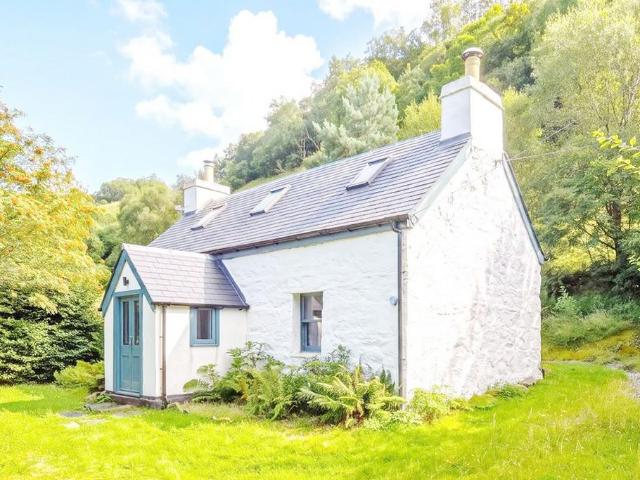 2 bedroom cottage for sale