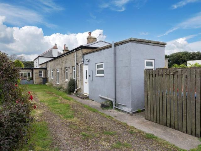 2 bedroom cottage for sale