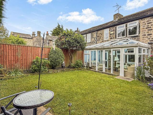 2 bedroom cottage for sale