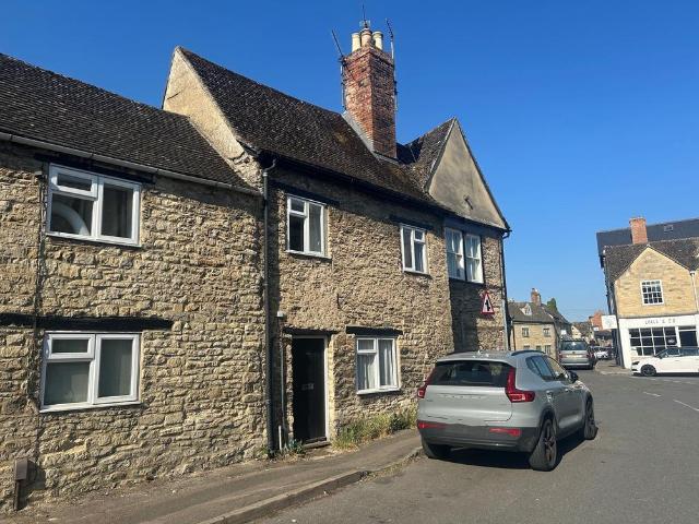 2 bedroom cottage for sale