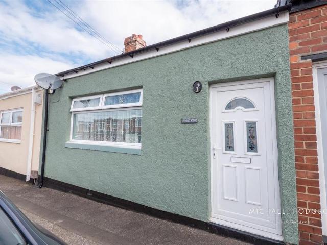 2 bedroom cottage for sale