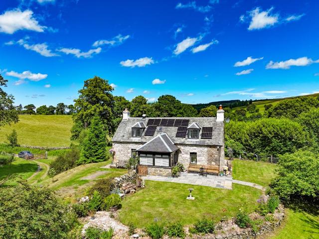 2 bedroom cottage for sale