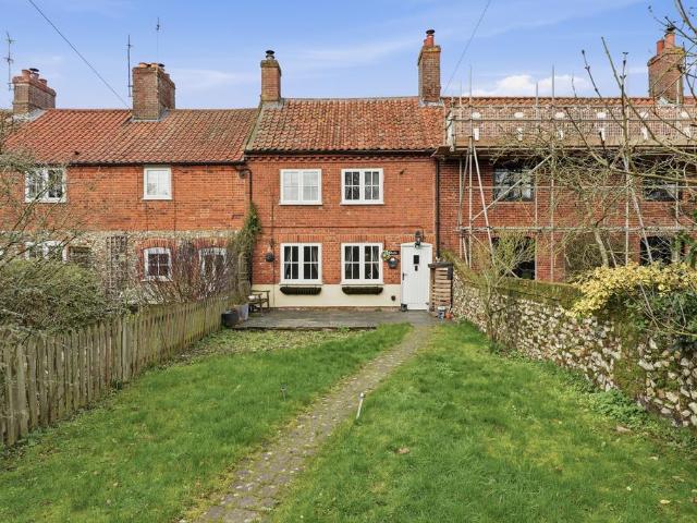 2 bedroom cottage for sale