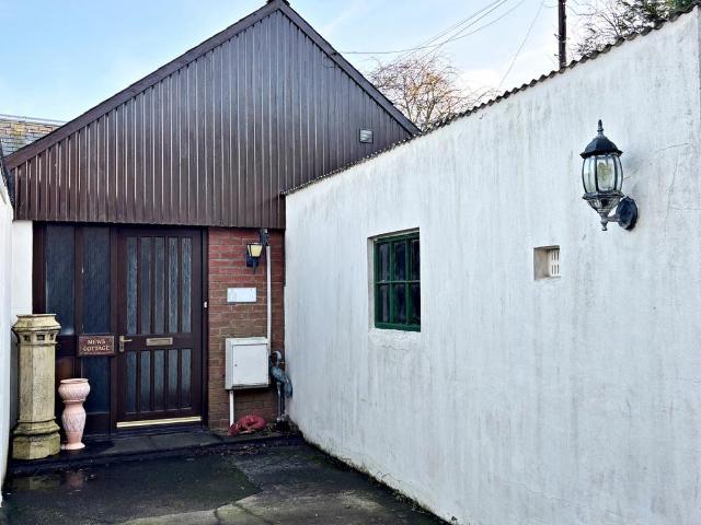 2 bedroom cottage for sale