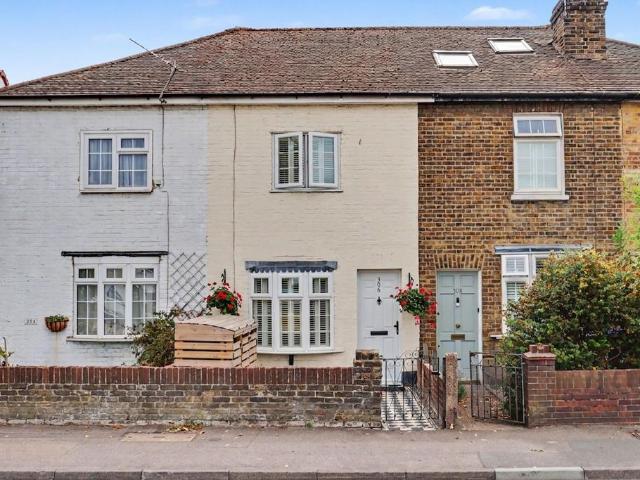 2 bedroom cottage for sale