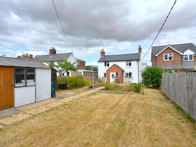 2 bedroom cottage for sale