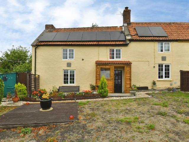 2 bedroom cottage for sale