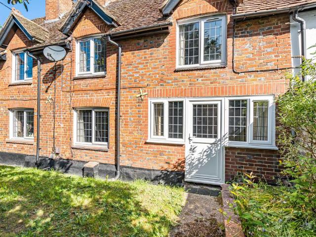 2 bedroom cottage for sale