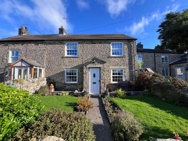 2 bedroom cottage for sale