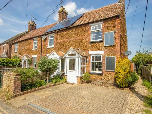 2 bedroom cottage for sale