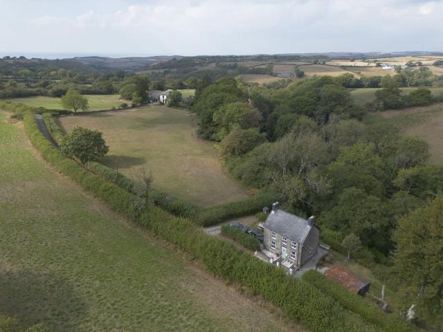 2 bedroom cottage for sale
