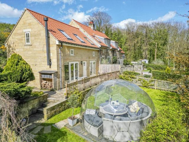 2 bedroom cottage for sale