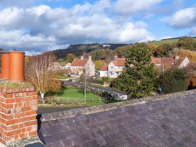 2 bedroom cottage for sale