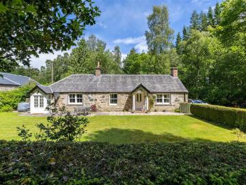2 bedroom cottage for sale