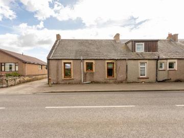 2 bedroom cottage for sale
