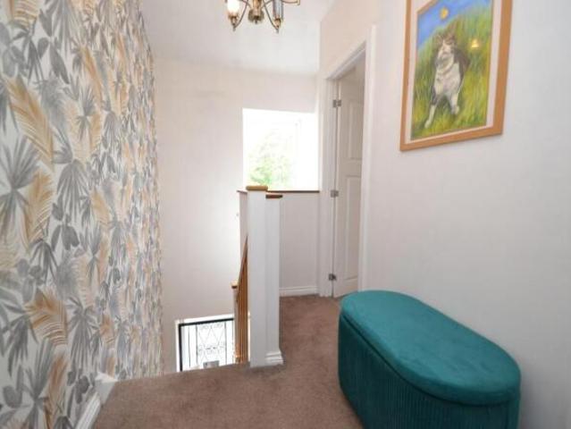 2 bedroom cottage for sale in Burnwells, Thackley, BD10