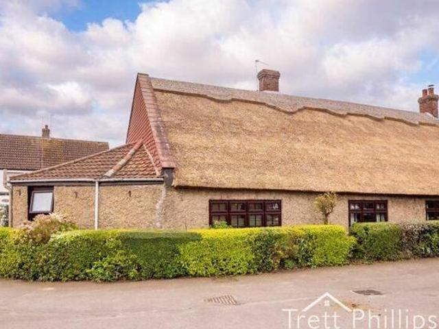 2 Bedroom Cottage For Sale In Great Yarmouth, Norfolk