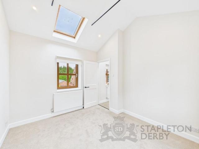 2 Bedroom Cottage for Rent