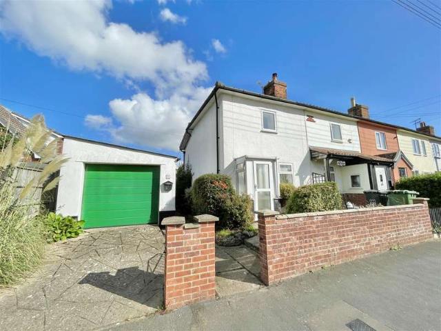 2 Bedroom Cottage House