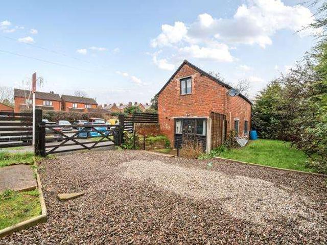 2 Bedroom Cottage House