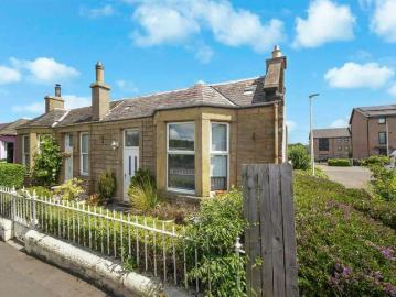 2 Bedroom Cottage House