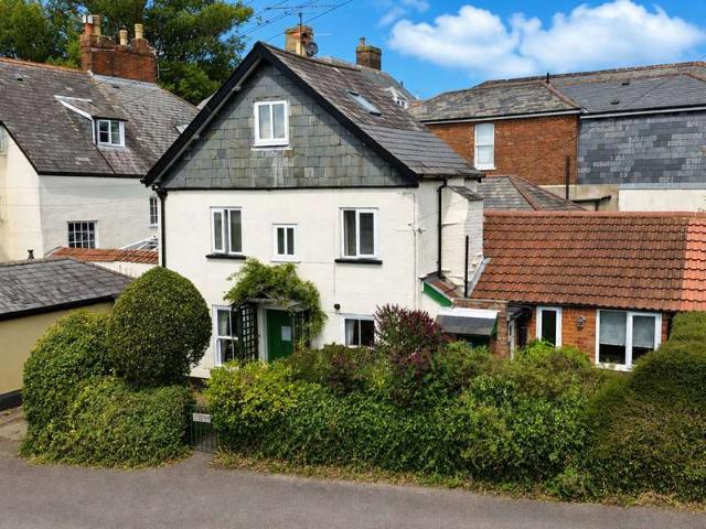 2 Bedroom Cottage House