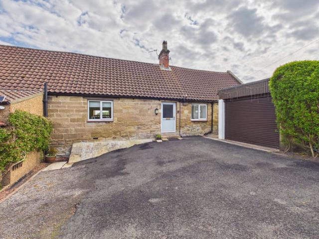 2 Bedroom Cottage House