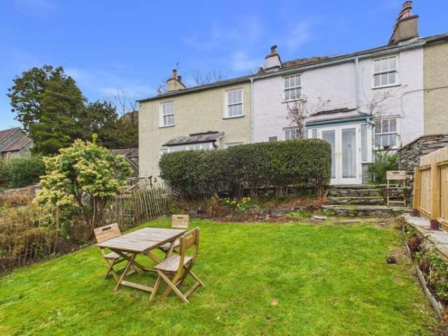 2 Bedroom Cottage House